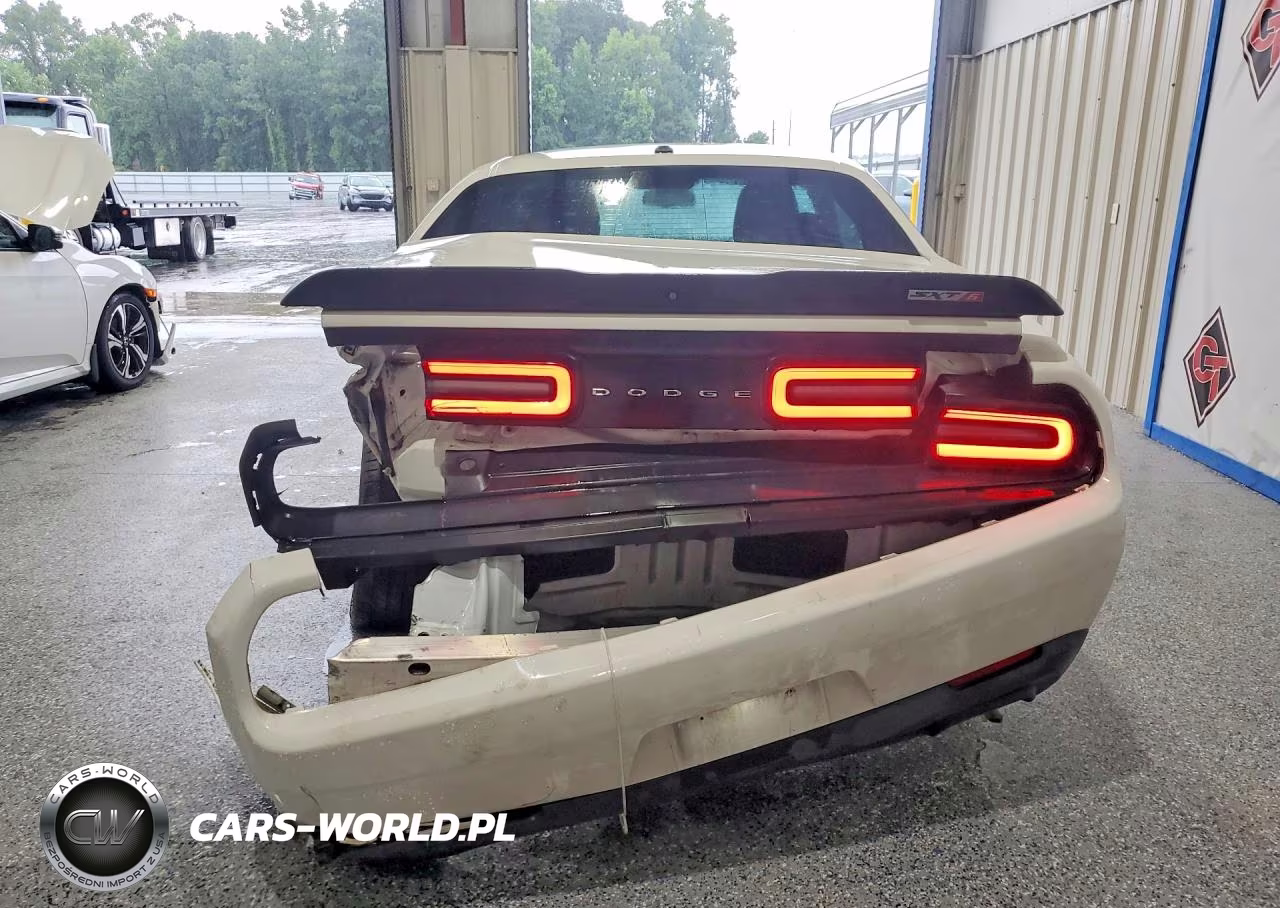 2019 Dodge Challenger Sxt VIN:2C3CDZAG6KH735263 - 6
