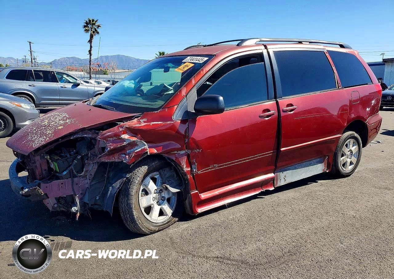 2004 Toyota Sienna Le 8 Passenger