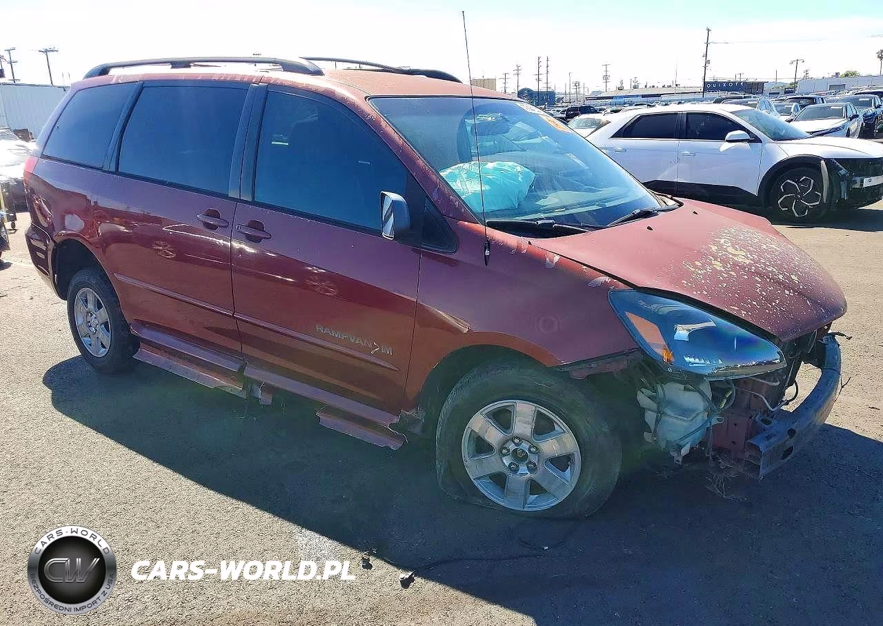 2004 Toyota Sienna Le 8 Passenger VIN:5TDZA23C54S085152 - 4