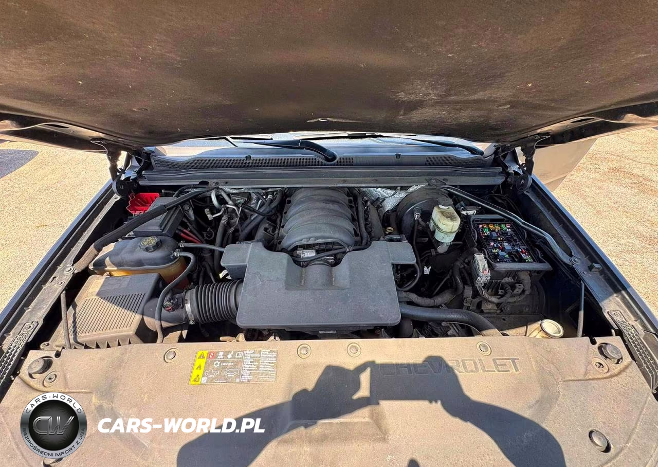 2018 Chevrolet Suburban Lt VIN:1GNSKHKC4JR238205 - 7