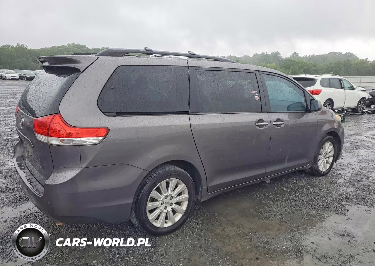 2013 Toyota Sienna Xle 7-Passenger VIN:5TDDK3DC4DS059007 - 3
