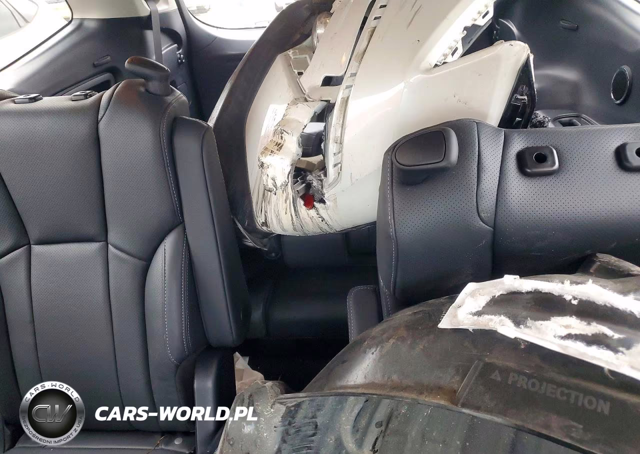 2024 Subaru Ascent Touring VIN:4S4WMAWD2R3423846 - 10