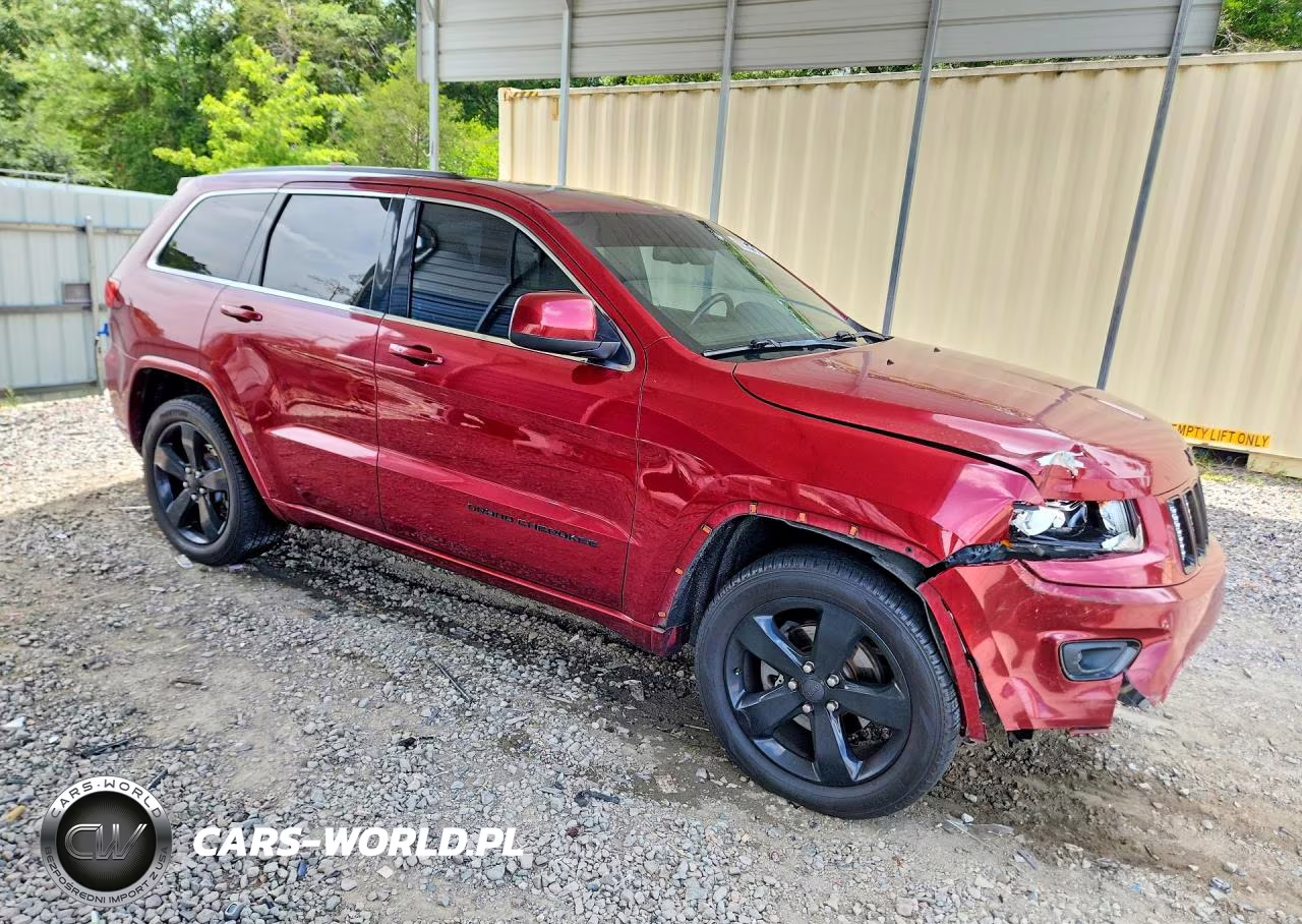 2015 Jeep Grand Cherokee Laredo VIN:1C4RJEAG4FC798426 - 4