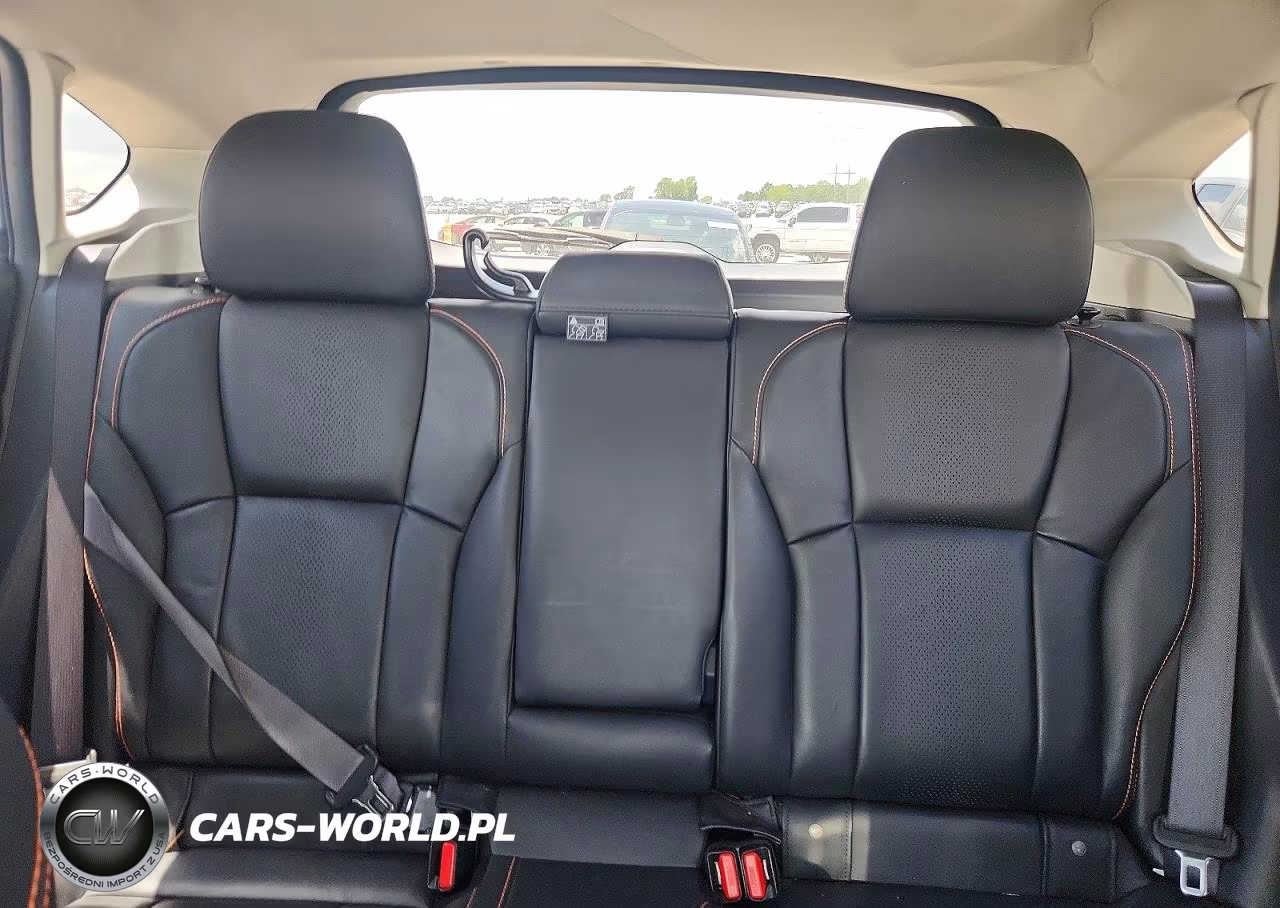 2018 Subaru Crosstrek Limited VIN:JF2GTALCXJH225080 - 10
