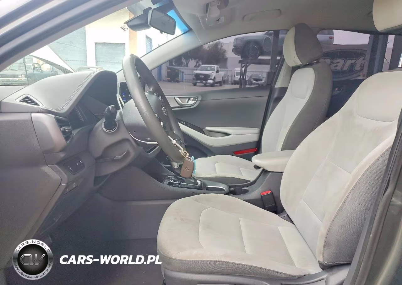 2021 Hyundai Ioniq Blue VIN:KMHC65LC2MU257878 - 7