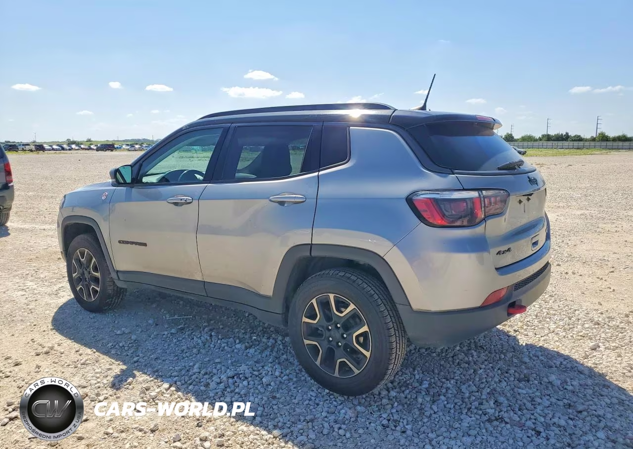 2019 Jeep Compass Trailhawk VIN:3C4NJDDB3KT744705 - 2