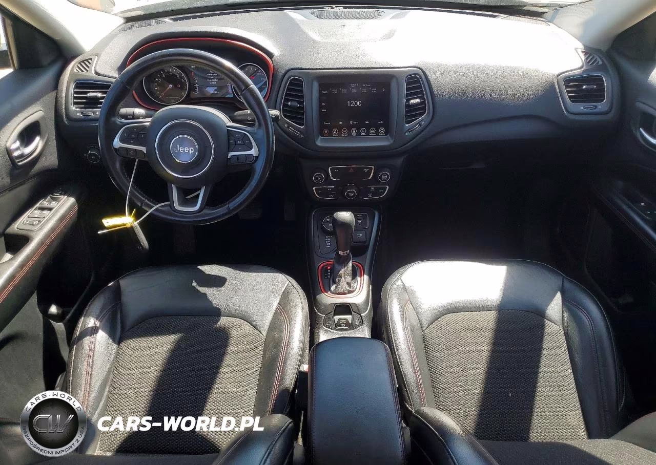 2019 Jeep Compass Trailhawk VIN:3C4NJDDB3KT744705 - 8