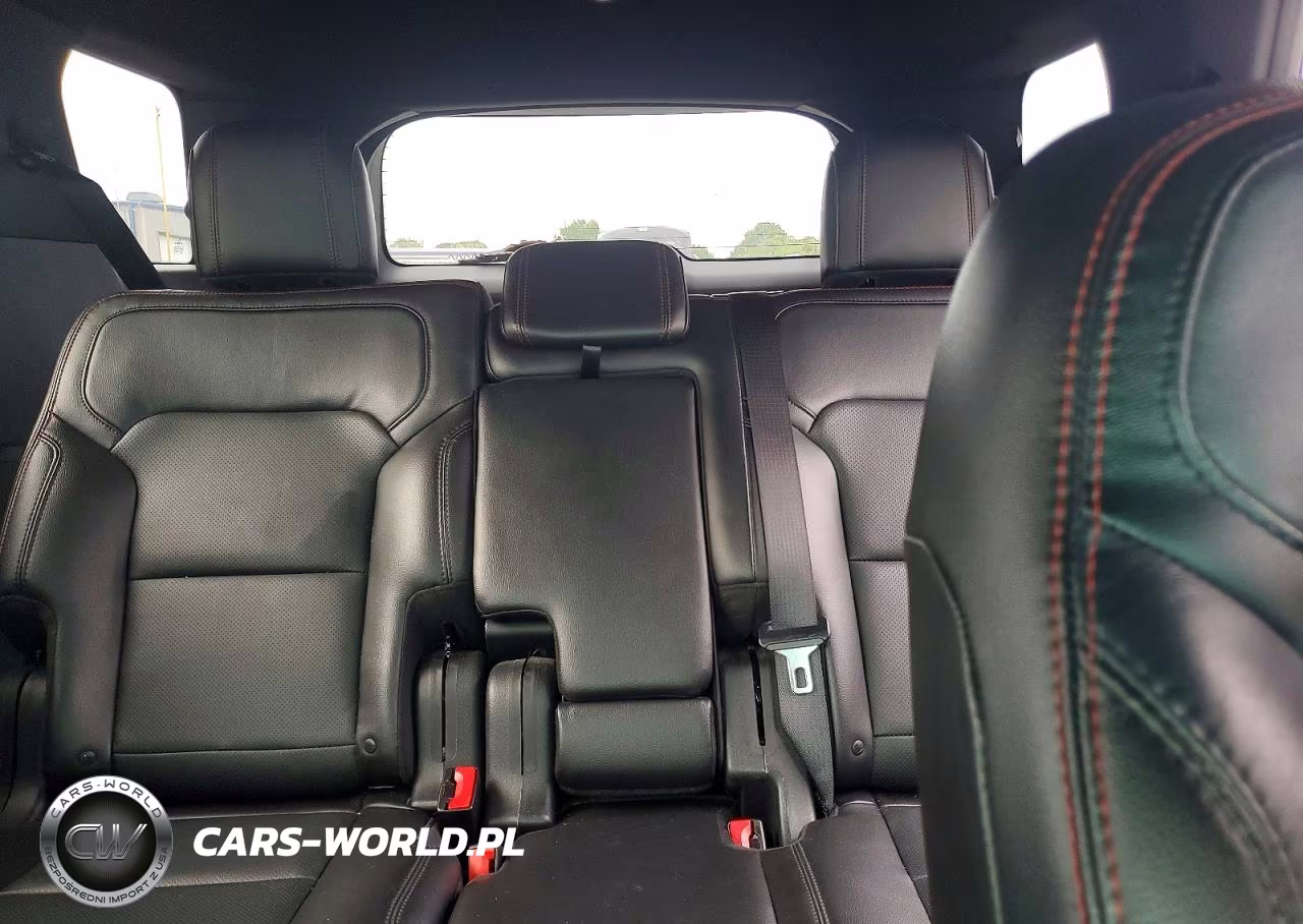 2017 Ford Explorer Sport VIN:1FM5K8GT2HGB15194 - 10