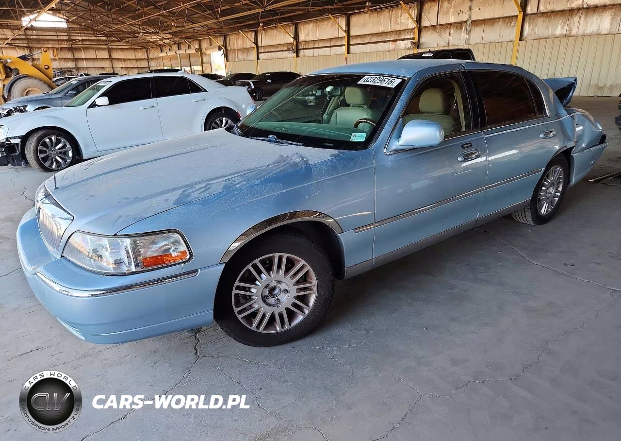 2008 Lincoln Town Car – zdjęcie 1 z 13