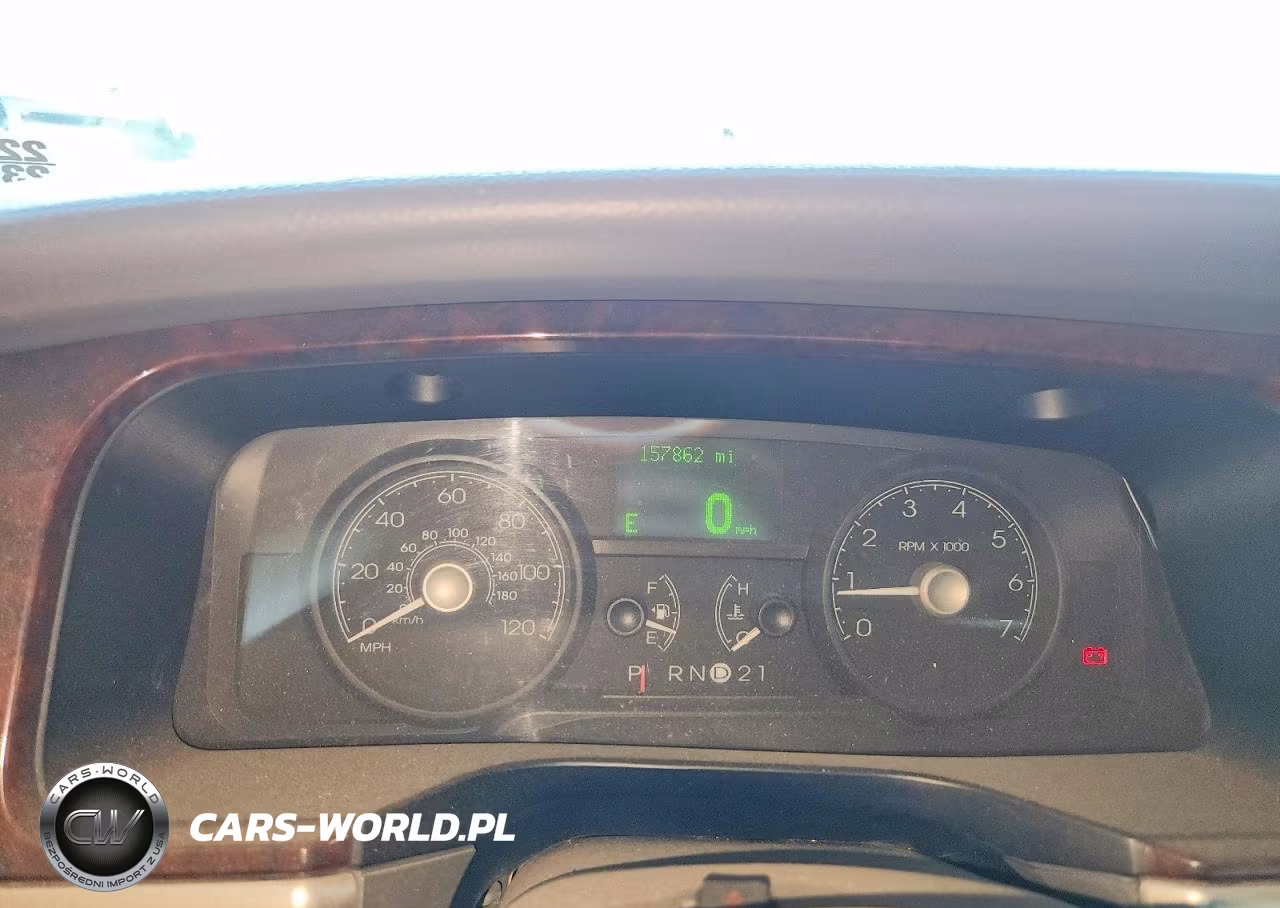 2008 Lincoln Town Car VIN:2LNHM82W58X658543 - 9