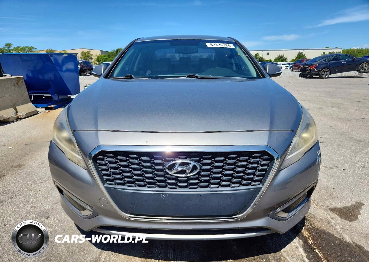 2017 Hyundai Sonata Hybrid Limited VIN:KMHE34L3XHA069211 - 5