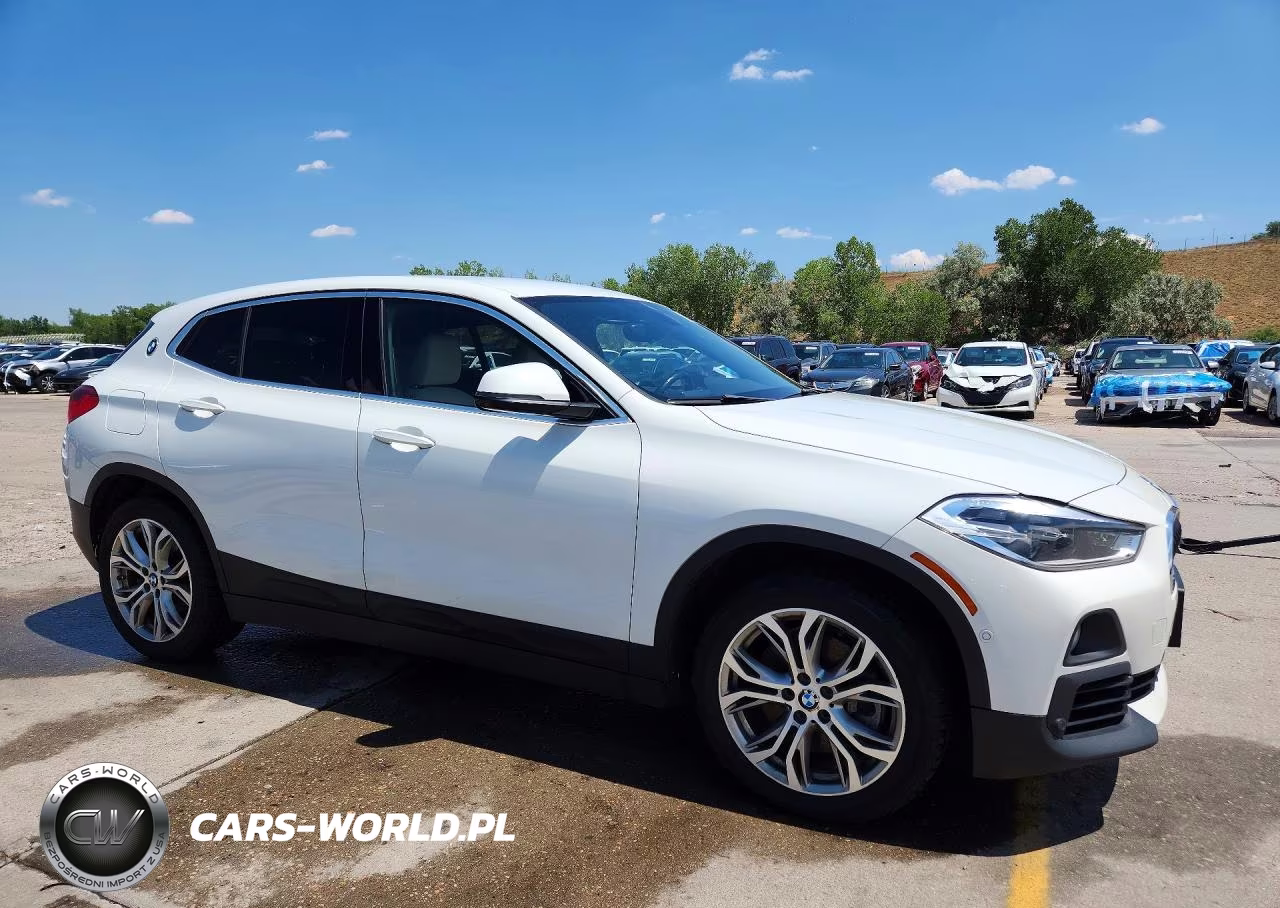 2018 BMW X2 xDrive28I VIN:WBXYJ5C38JEF70177 - 4