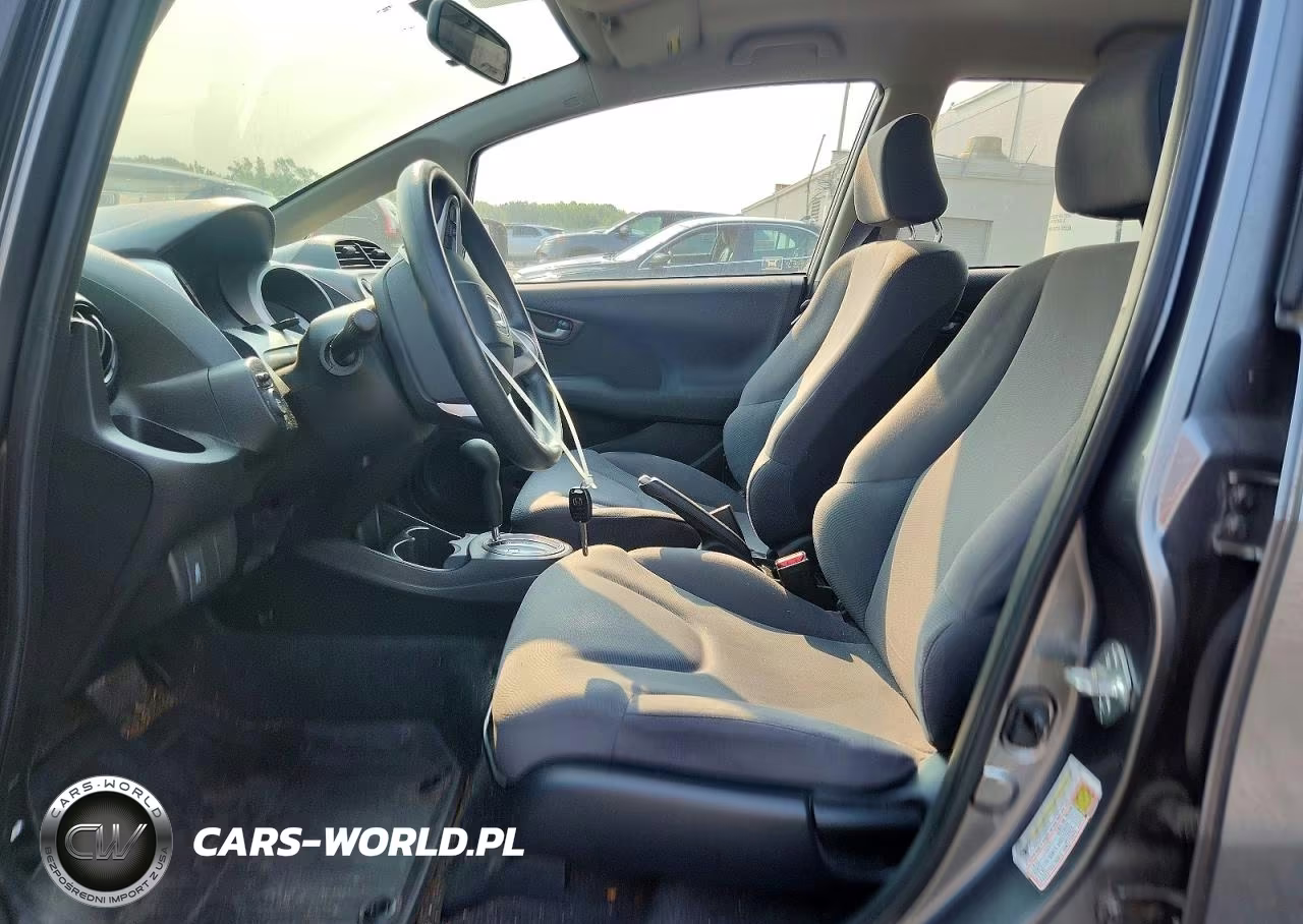 2013 Honda Fit VIN:JHMGE8H35DC067645 - 7