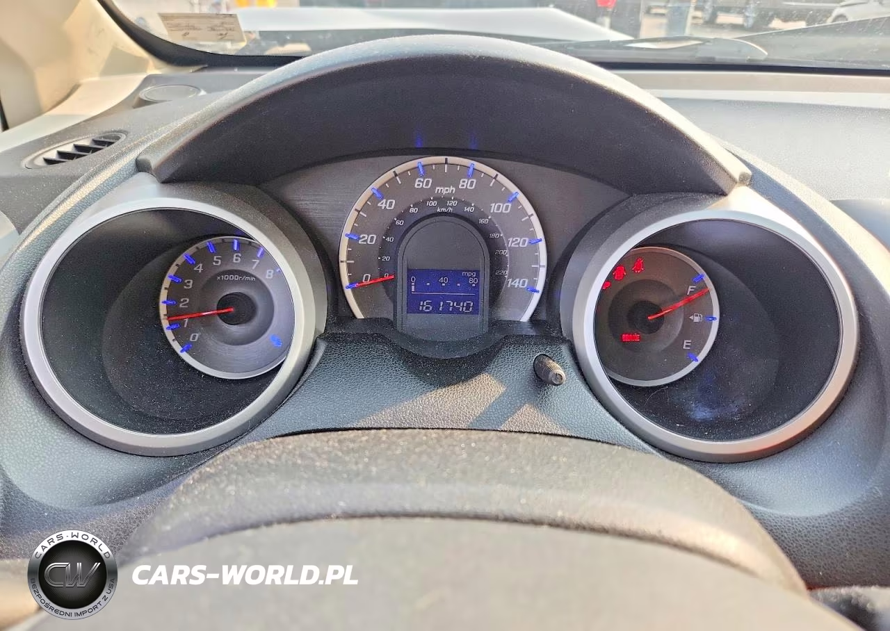 2013 Honda Fit VIN:JHMGE8H35DC067645 - 9