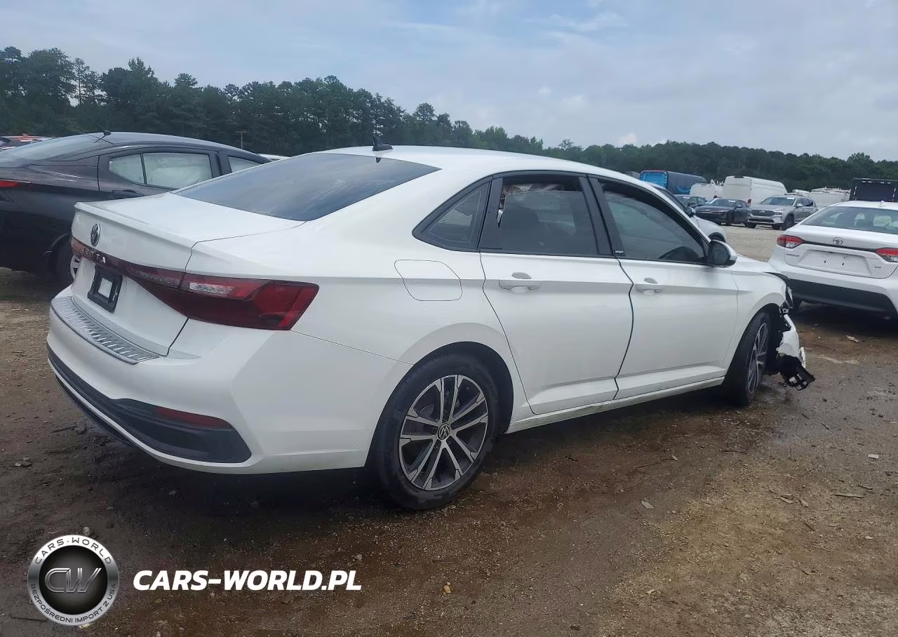 2026 Volkswagen Jetta Sport VIN:3VWBW7BU8TM004991 - 3