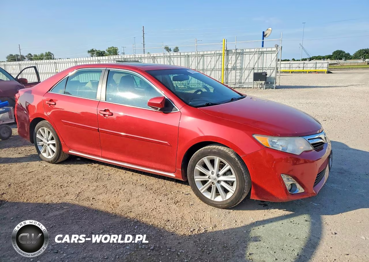 2013 Toyota Camry Xle VIN:4T4BF1FK1DR328890 - 4