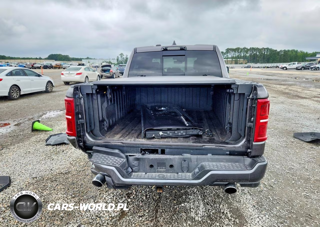 2026 Ram 1500 Tungsten VIN:1C6SRFKP6TN157543 - 6