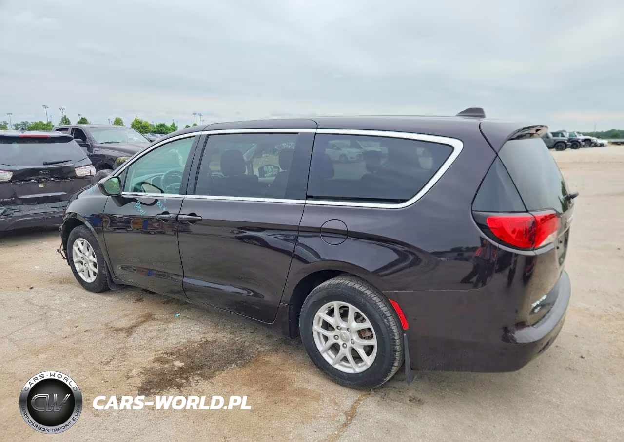 2017 Chrysler Pacifica Touring VIN:2C4RC1DG6HR614645 - 2