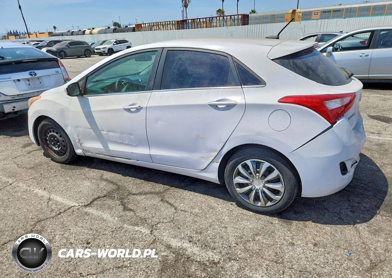 2016 Hyundai Elantra Gt Base VIN:KMHD35LH9GU252092 - 2