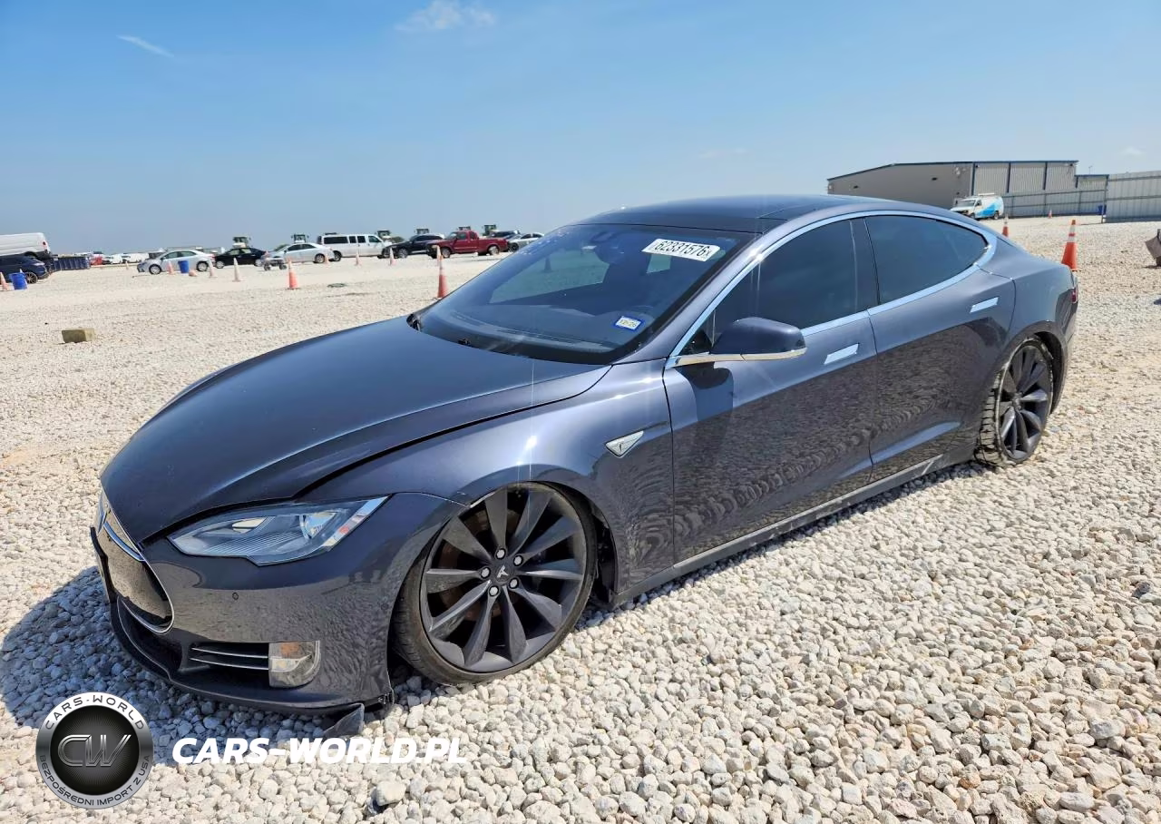 2015 Tesla Model S 85D
