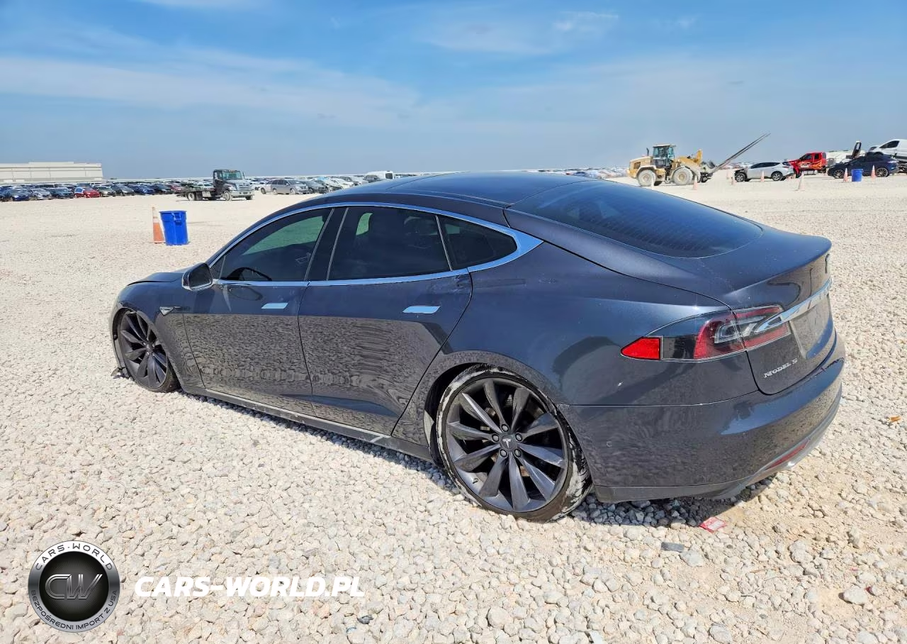 2015 Tesla Model S 85D VIN:5YJSA1H27FF090694 - 2