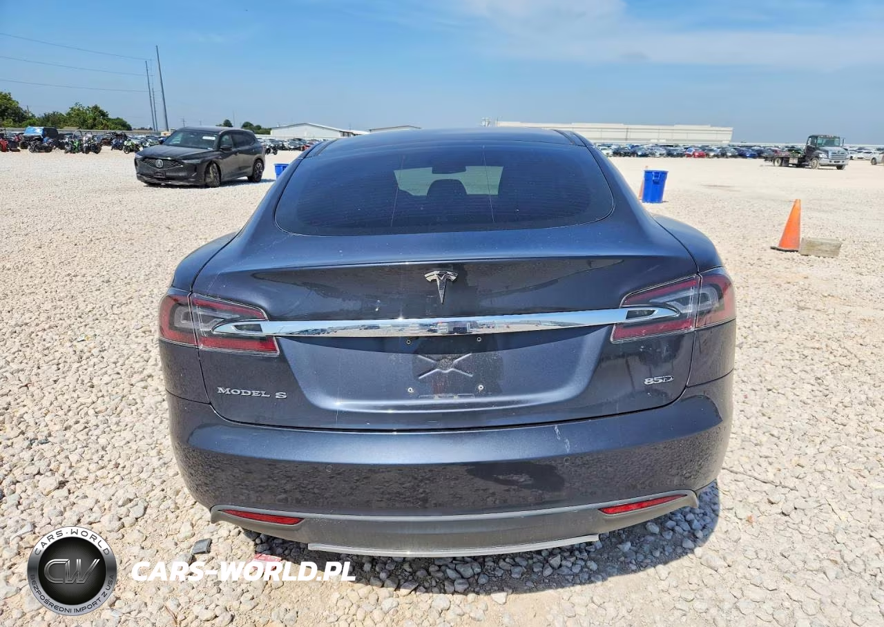2015 Tesla Model S 85D VIN:5YJSA1H27FF090694 - 6