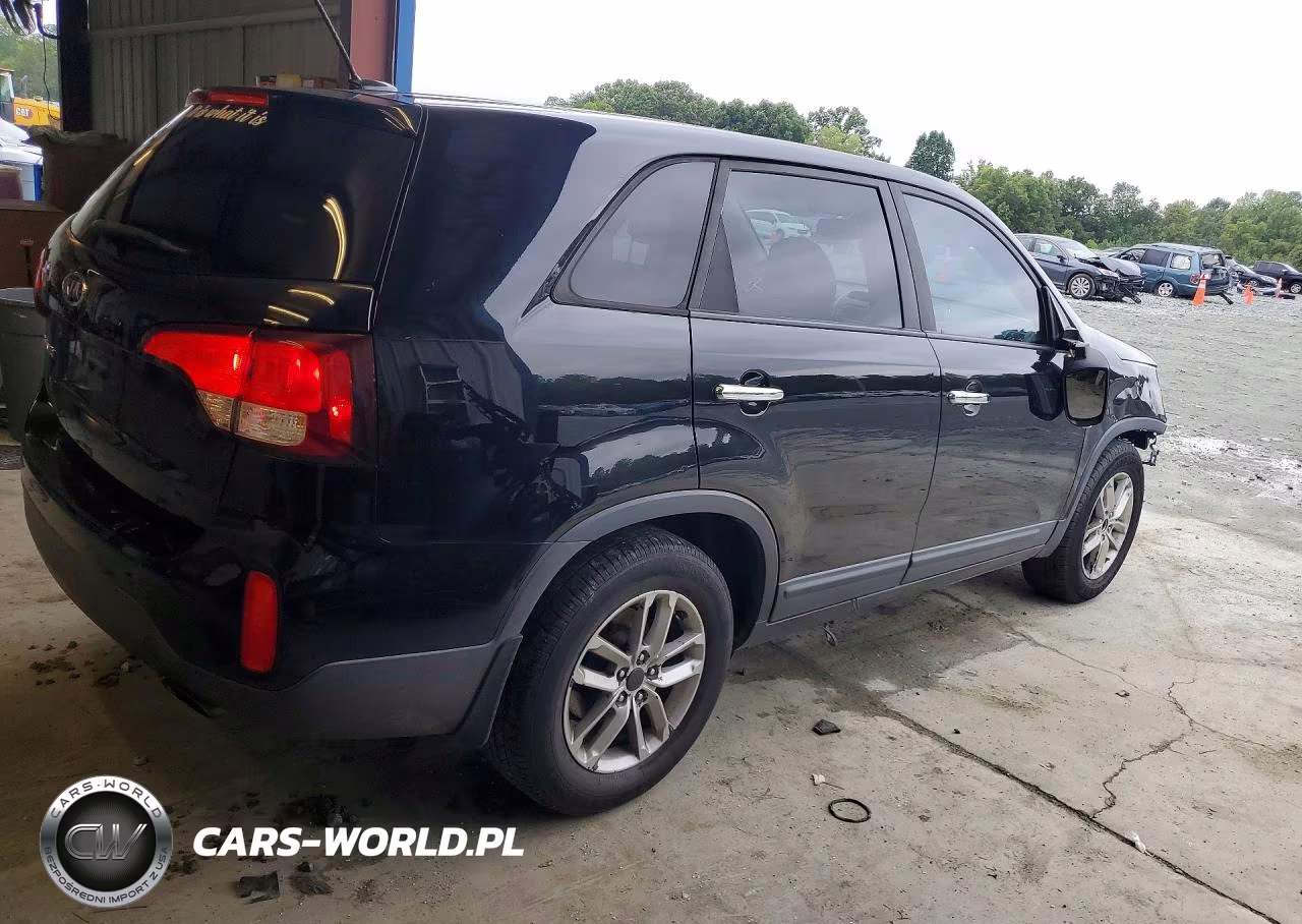 2014 Kia Sorento Lx VIN:5XYKT3A69EG536368 - 3