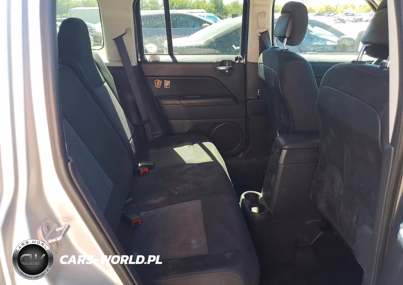 2014 Jeep Patriot Latitude VIN:1C4NJRFB5ED629866 - 10