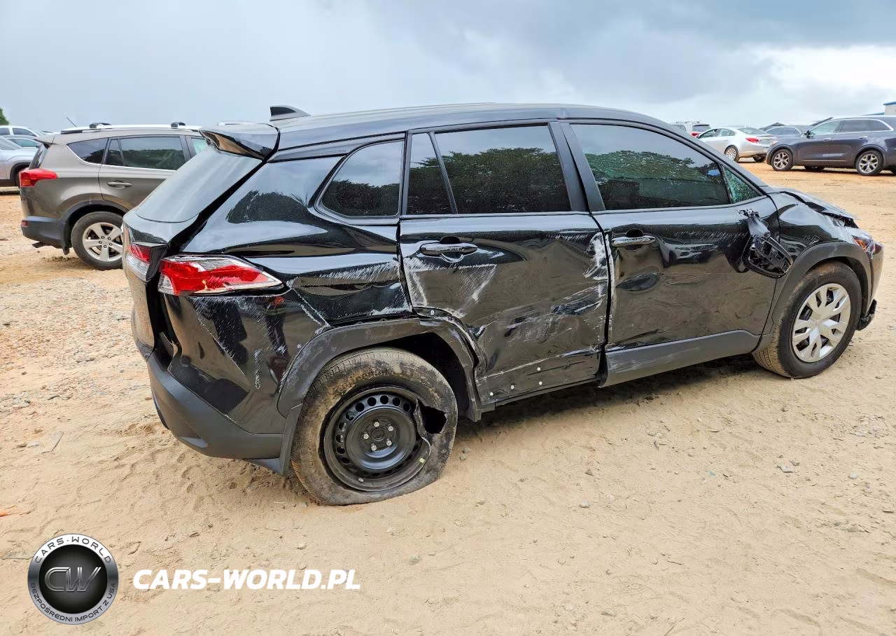 2025 Toyota Corolla Cross L VIN:7MUAAAAG2SV144559 - 3
