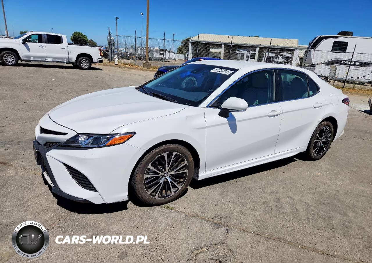 2018 Toyota Camry Se – zdjęcie 1 z 12