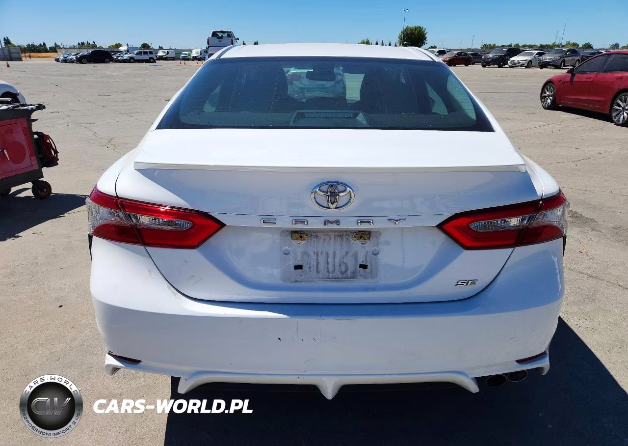 2018 Toyota Camry Se VIN:4T1B11HK4JU668469 - 6