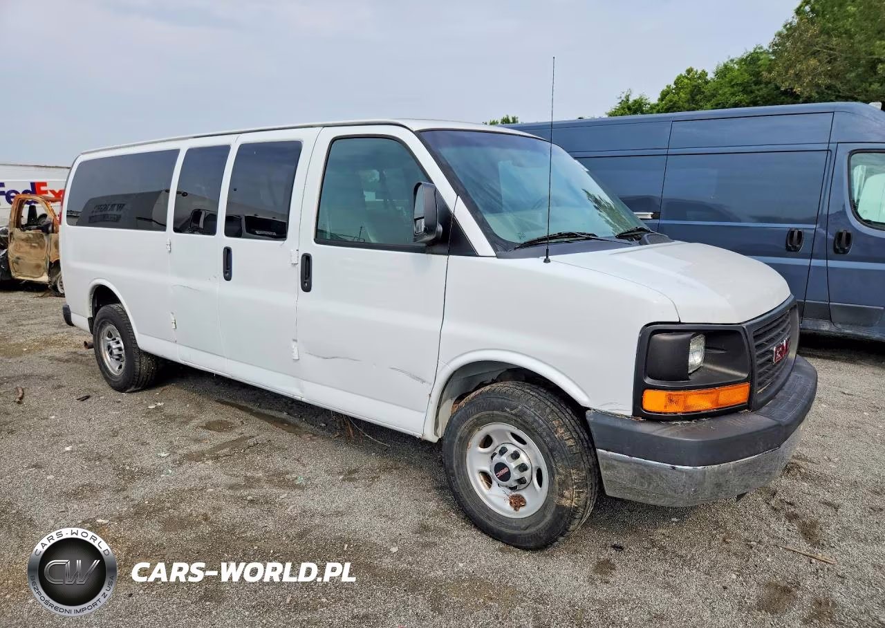2016 GMC Savana Passenger 3500 VIN:1GJZ7NFF0G1192741 - 4