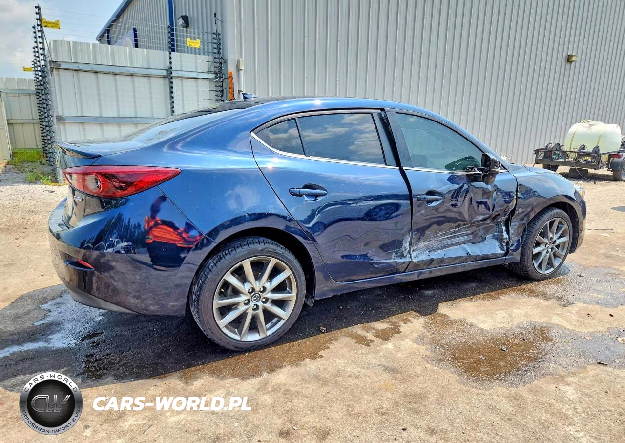 2018 Mazda 3 Grand Touring VIN:3MZBN1W34JM218620 - 3