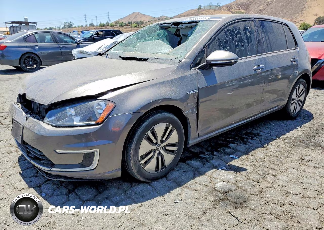 2016 Volkswagen E-Golf Se – zdjęcie 1 z 12