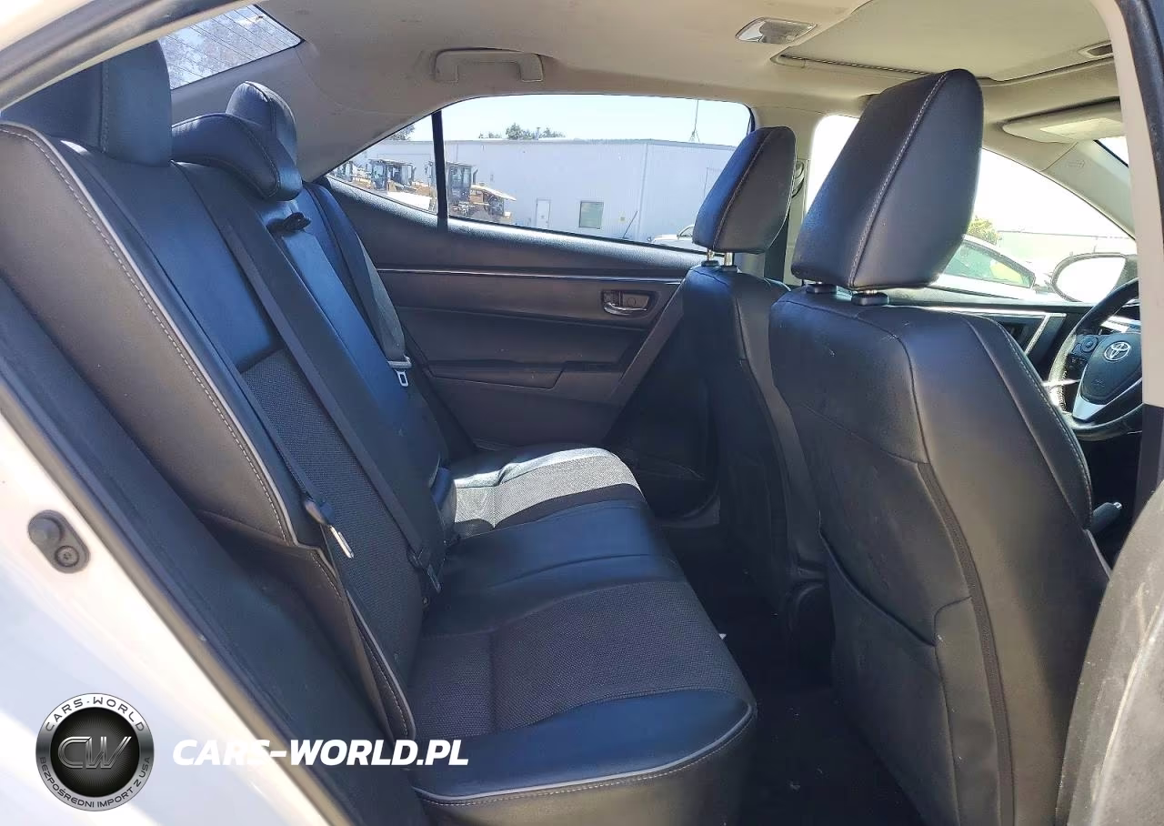 2015 Toyota Corolla S Plus VIN:5YFBURHE0FP178653 - 10