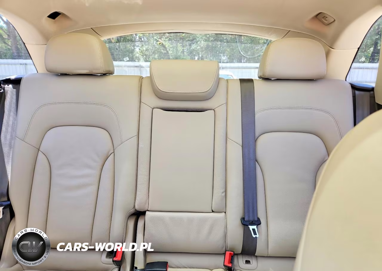2016 Audi Q5 Premium Plus VIN:WA1L2AFP7GA085192 - 10