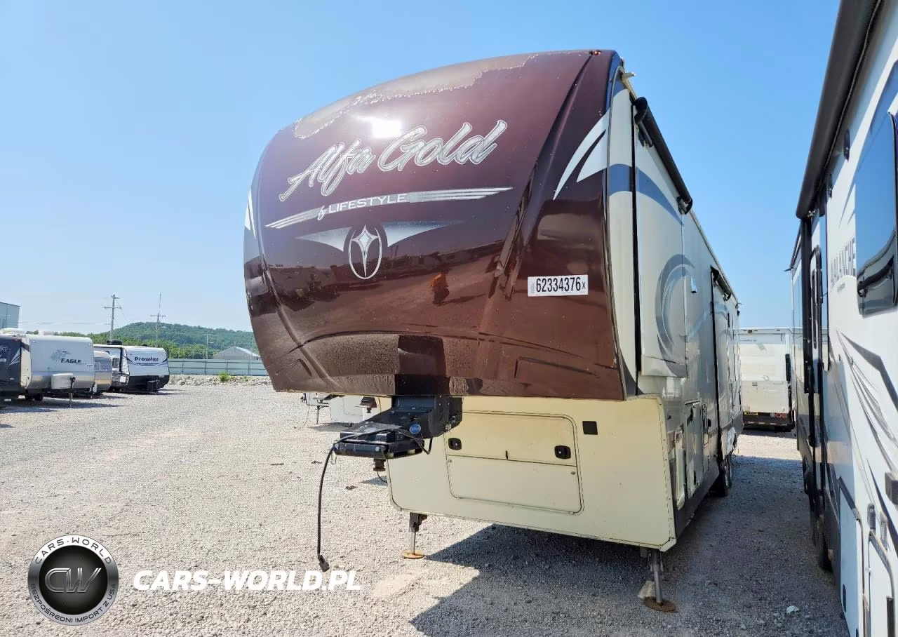 2016 Evergreen Alfa Gold Camper VIN:586LAF126G2495833 - 2