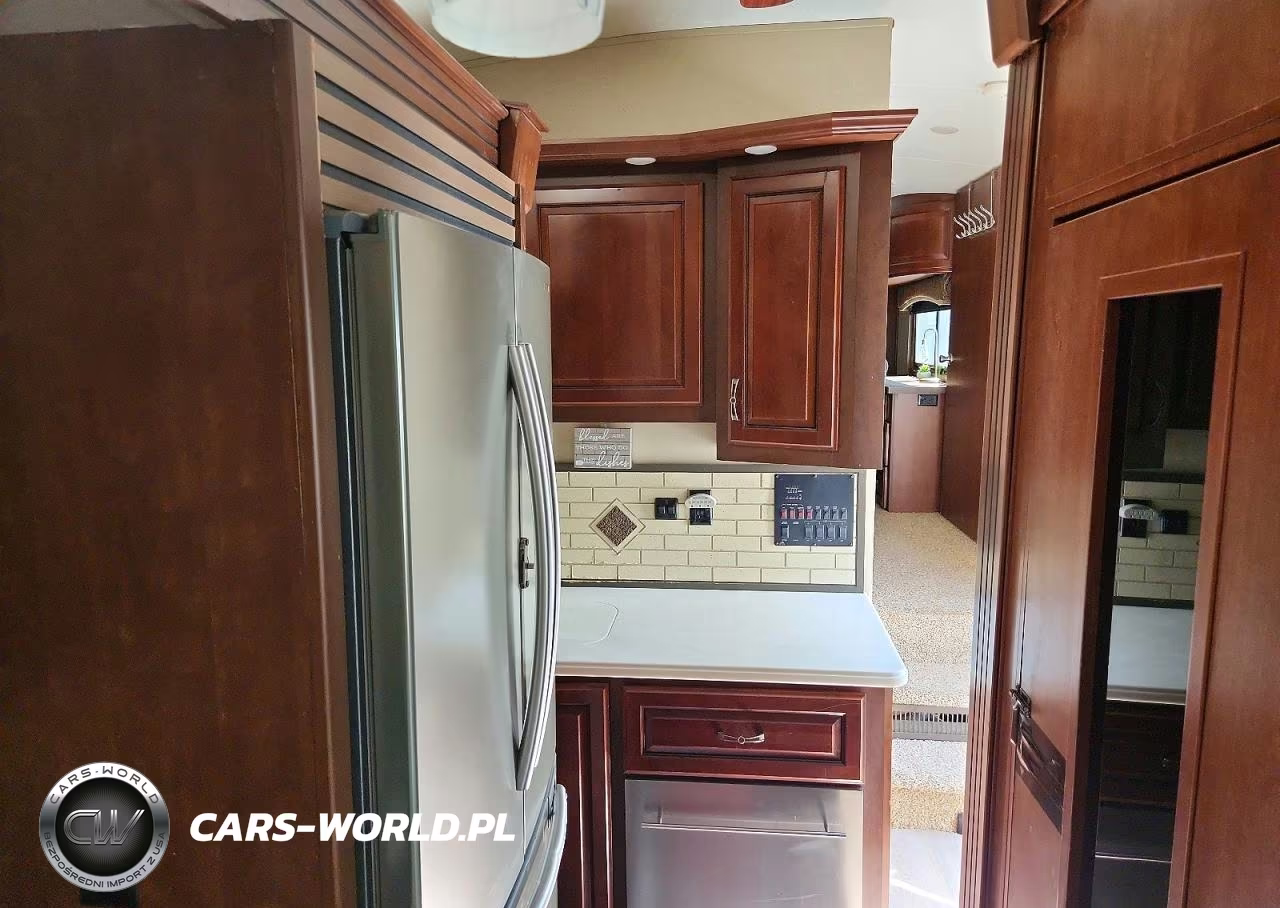 2016 Evergreen Alfa Gold Camper VIN:586LAF126G2495833 - 5