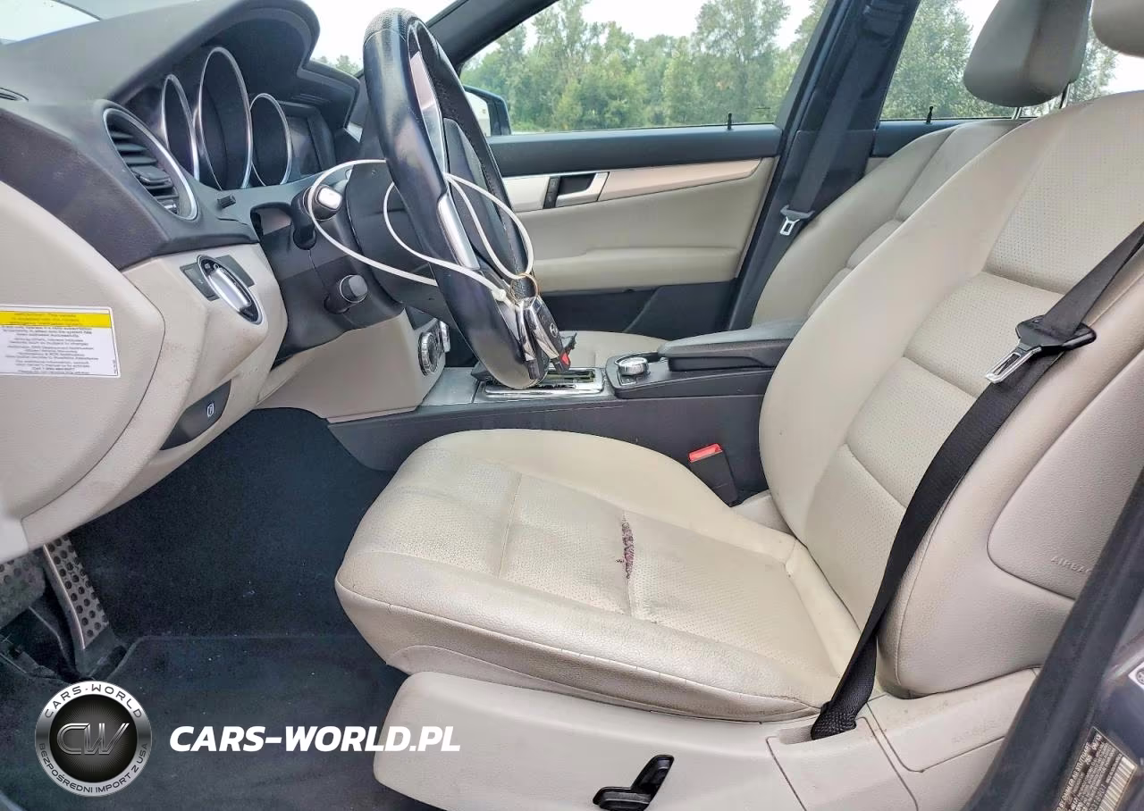 2014 Mercedes-Benz C 300 4Matic VIN:WDDGF8AB9ER318901 - 7