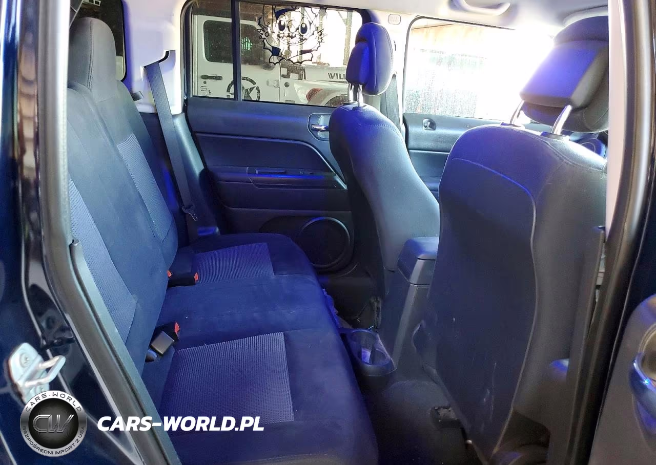 2016 Jeep Patriot Sport VIN:1C4NJPBB8GD684437 - 10