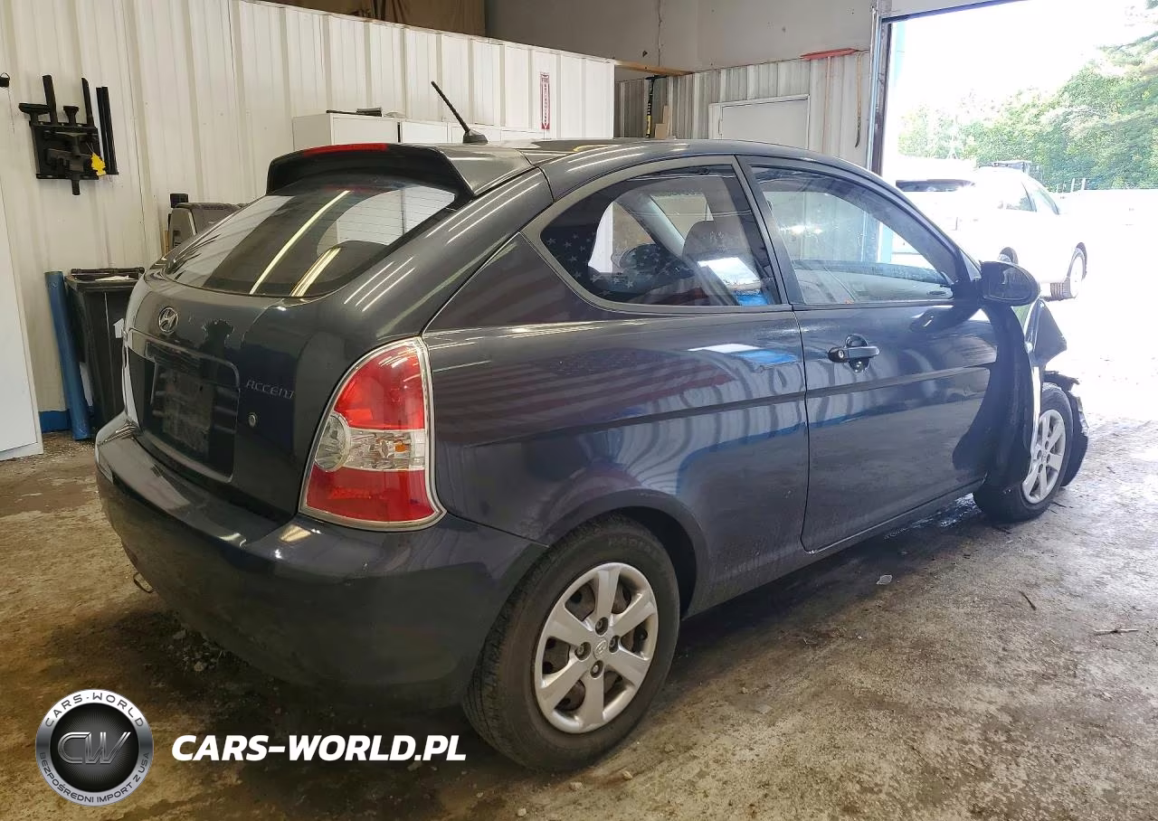 2007 Hyundai Accent Gs VIN:KMHCM36C97U010688 - 3