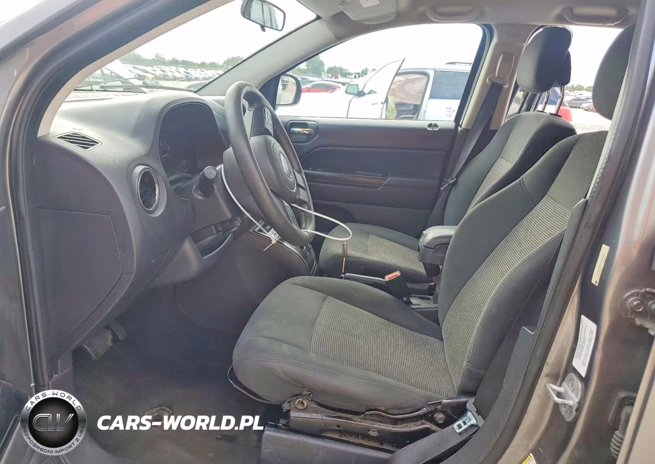 2013 Jeep Compass Sport VIN:1C4NJCBA8DD115549 - 7