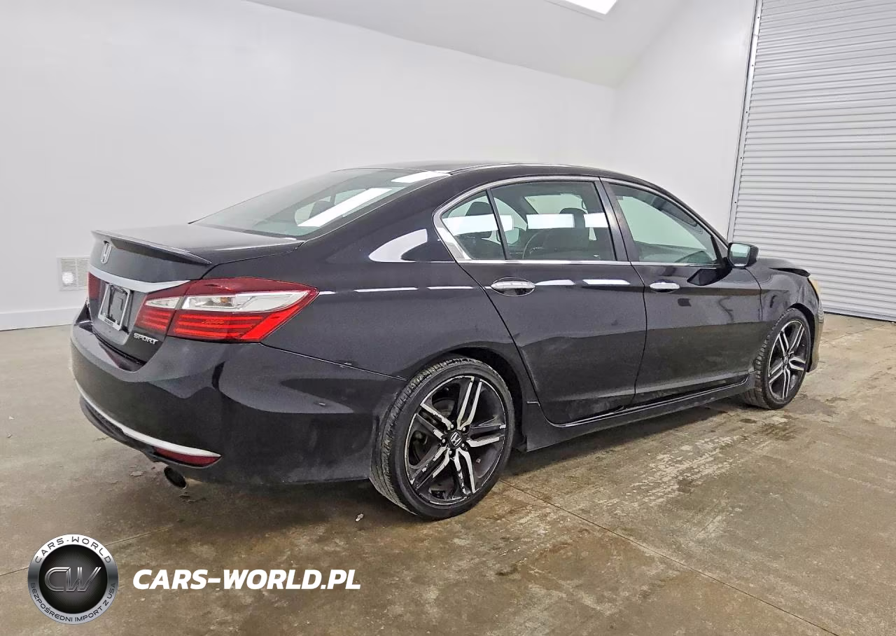 2017 Honda Accord Sport VIN:1HGCR2F58HA128303 - 3