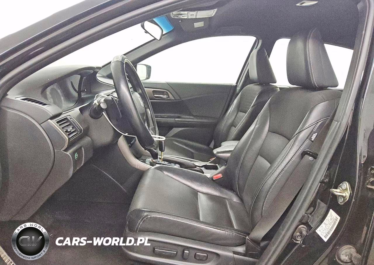 2017 Honda Accord Sport VIN:1HGCR2F58HA128303 - 7
