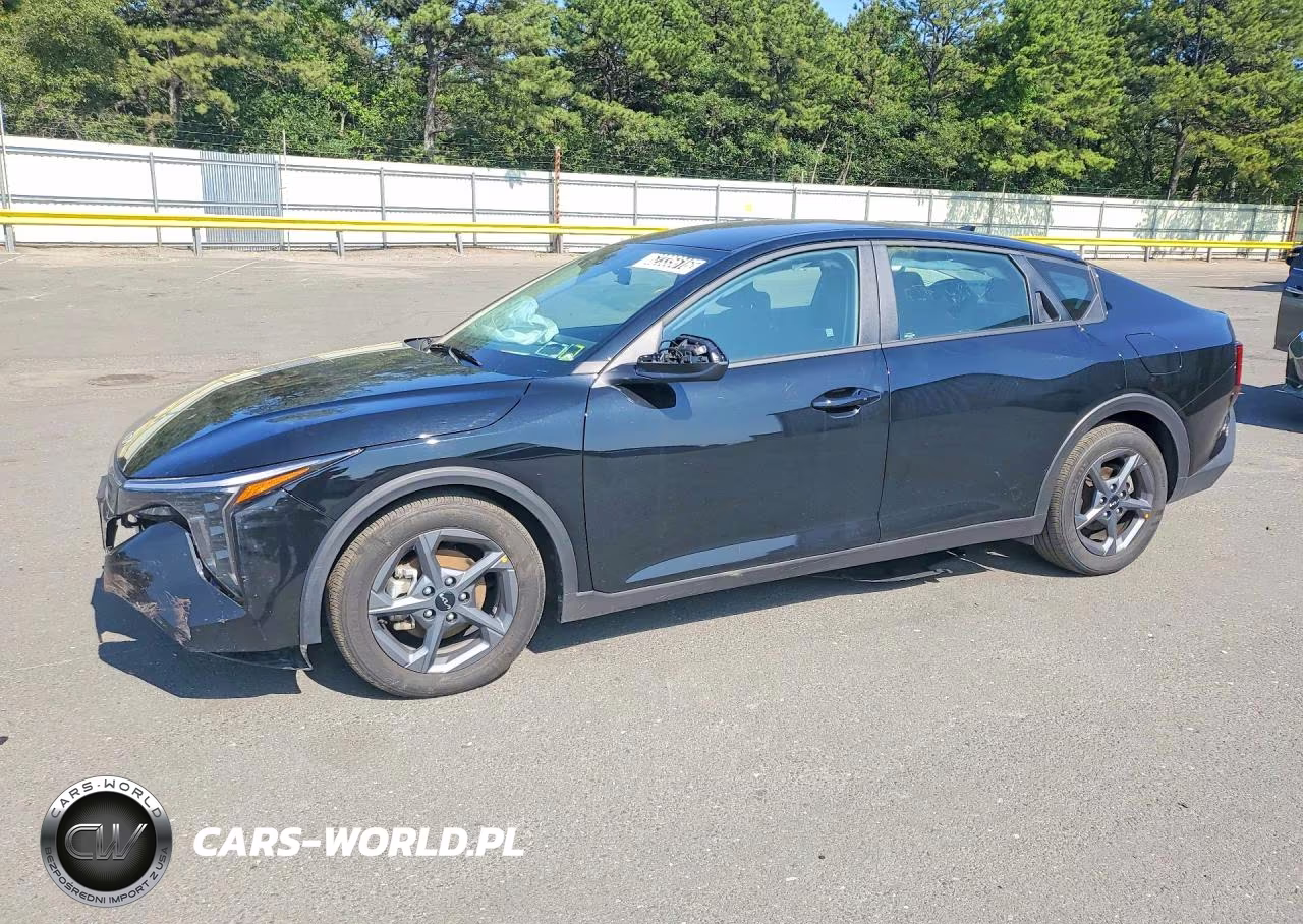 2026 Kia K4 Lxs – zdjęcie 1 z 12