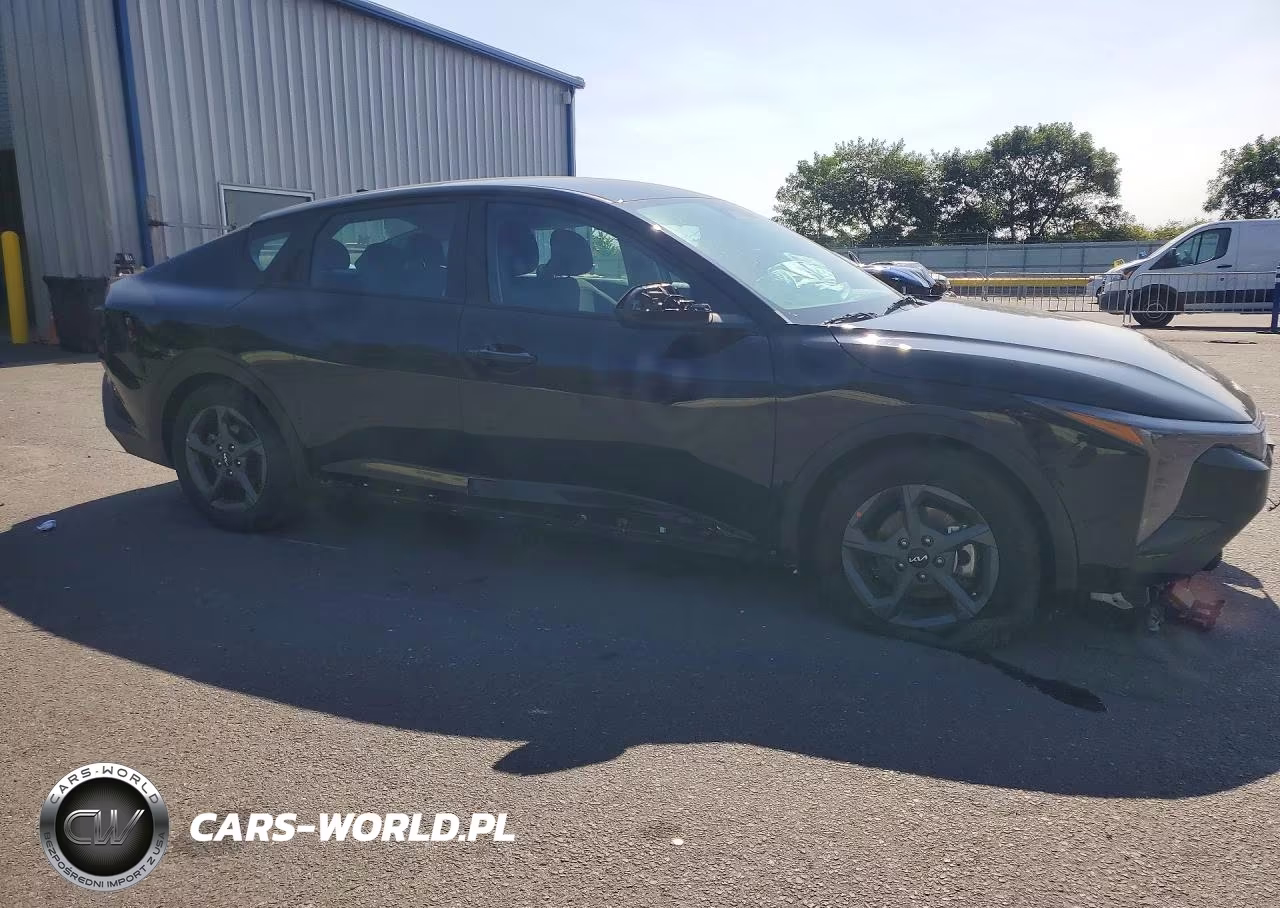 2026 Kia K4 Lxs VIN:3KPFT4DE7TE275794 - 4