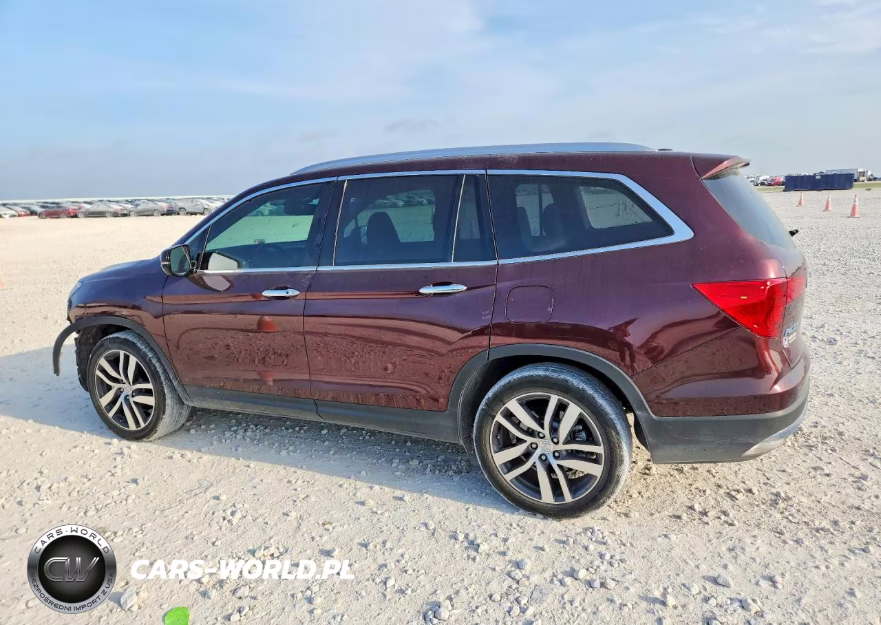 2017 Honda Pilot Touring VIN:5FNYF5H97HB015576 - 2