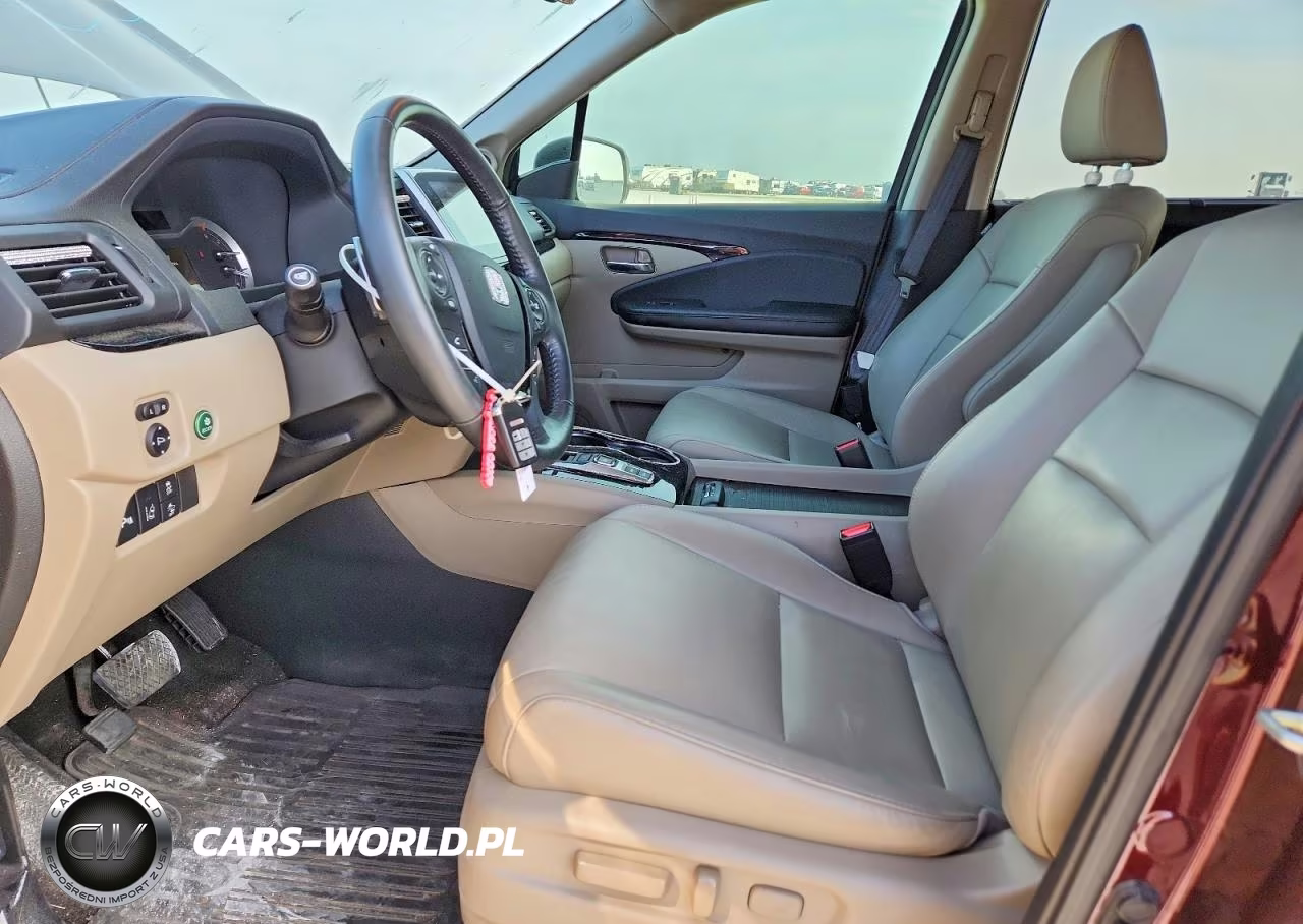 2017 Honda Pilot Touring VIN:5FNYF5H97HB015576 - 7