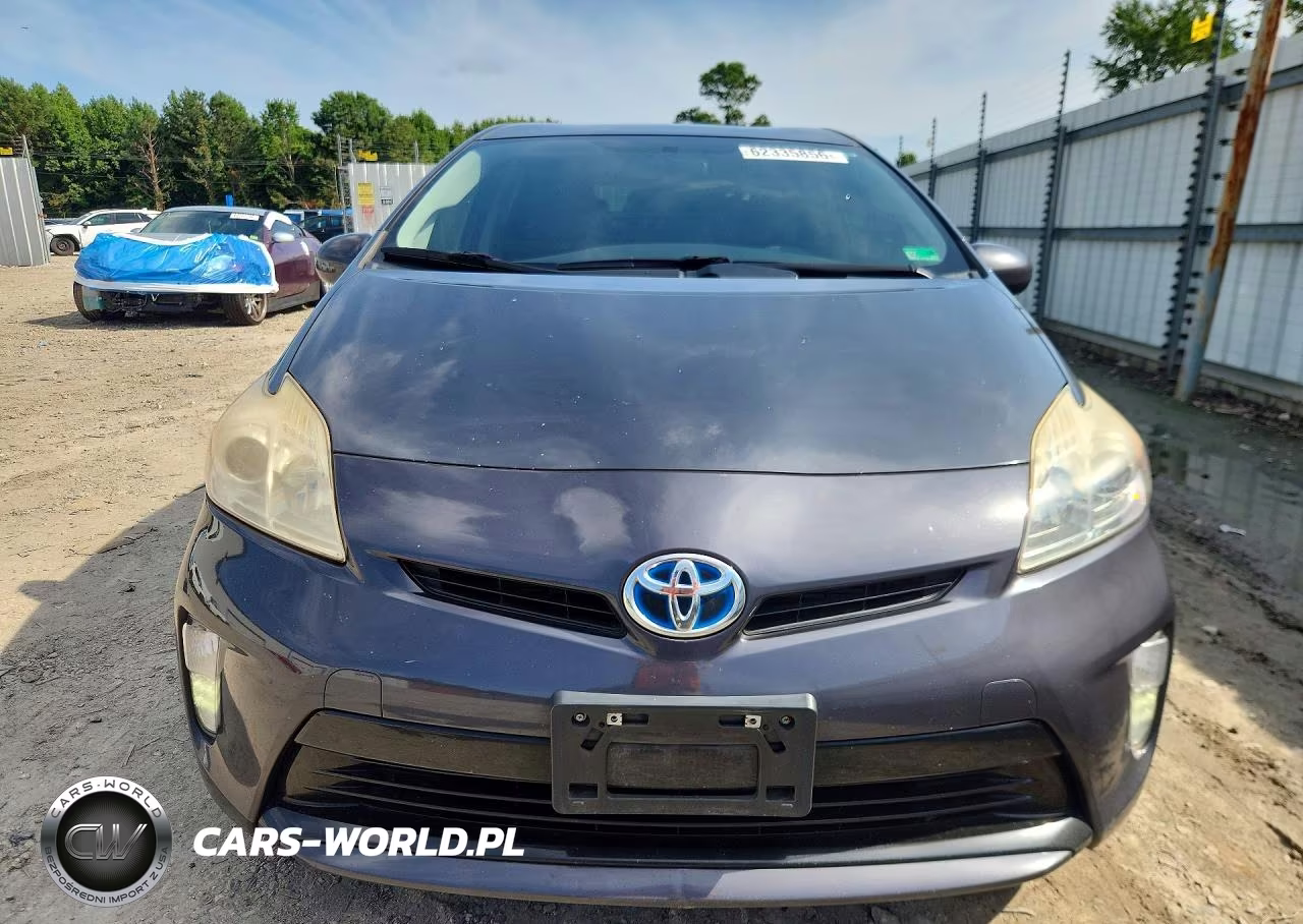 2014 Toyota Prius Two VIN:JTDKN3DU3E0361500 - 5