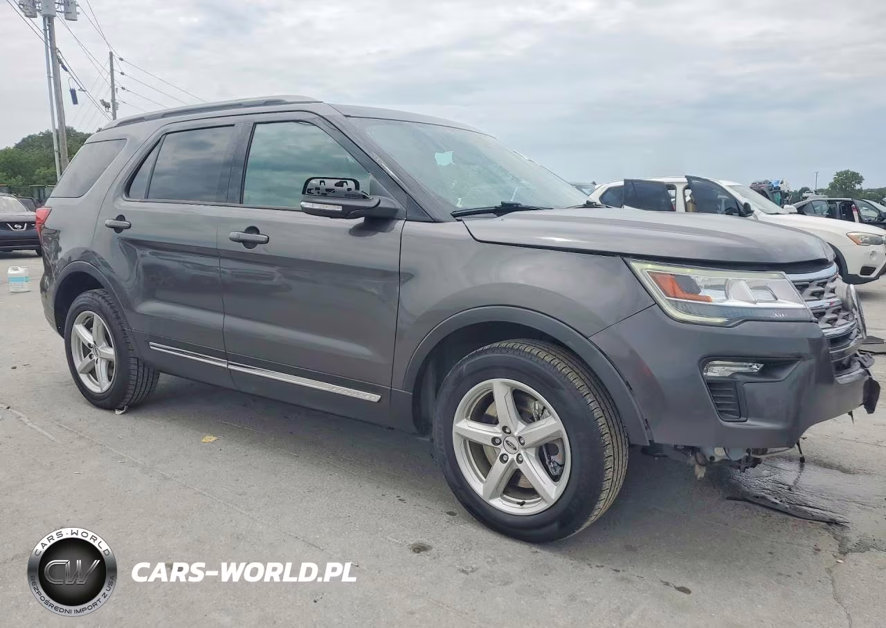 2019 Ford Explorer Xlt VIN:1FM5K7D84KGA84144 - 4